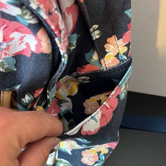 Pottery Barn Teen Northfield Pool Full Bloom Recycled Backpacks - Picture 9 of 10